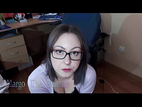 ❤️ Көз айнек тагынган сексуалдуу кыз Дилдону камерага терең соруп ❤️ Секс видео боюнча порно ky.mysexgamer.ru ❌️❤