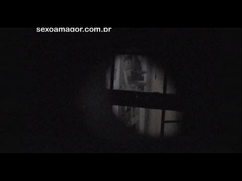 ❤️ Блондини ичкери кирпичтин артына катылган кошуналык войер жашыруун түрдө видеого тартып алат ❤️ Секс видео боюнча порно ky.mysexgamer.ru ❌️❤